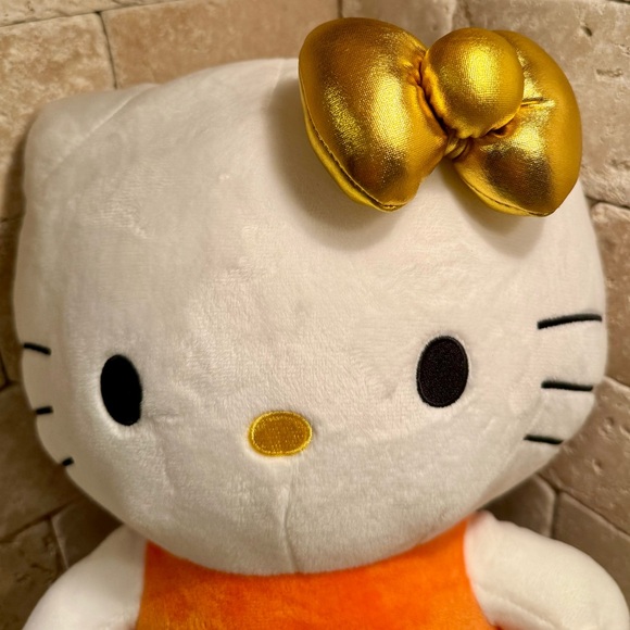 Hello Kitty Halloween Trick or Treat Plush Sanrio Candy Corn Outfit Kidrobot - Picture 10 of 12